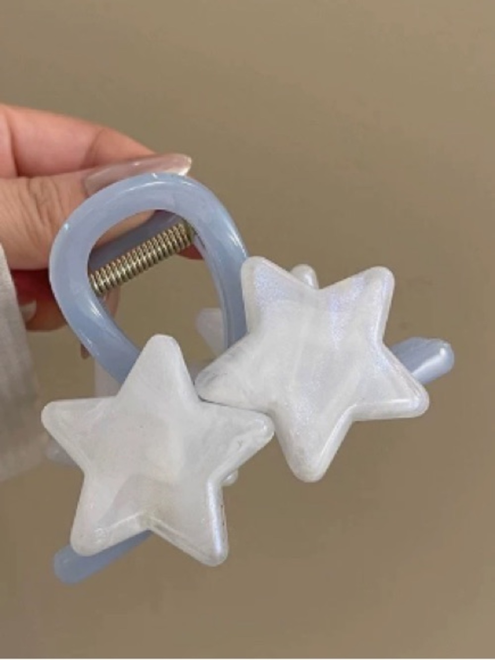 Glass Star Accent Clip - Pearl White and Pale Blue